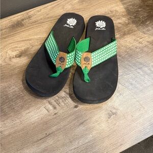 Yellow Box Black Footbed Green Polka Dot Strap Flip Flop Sandals